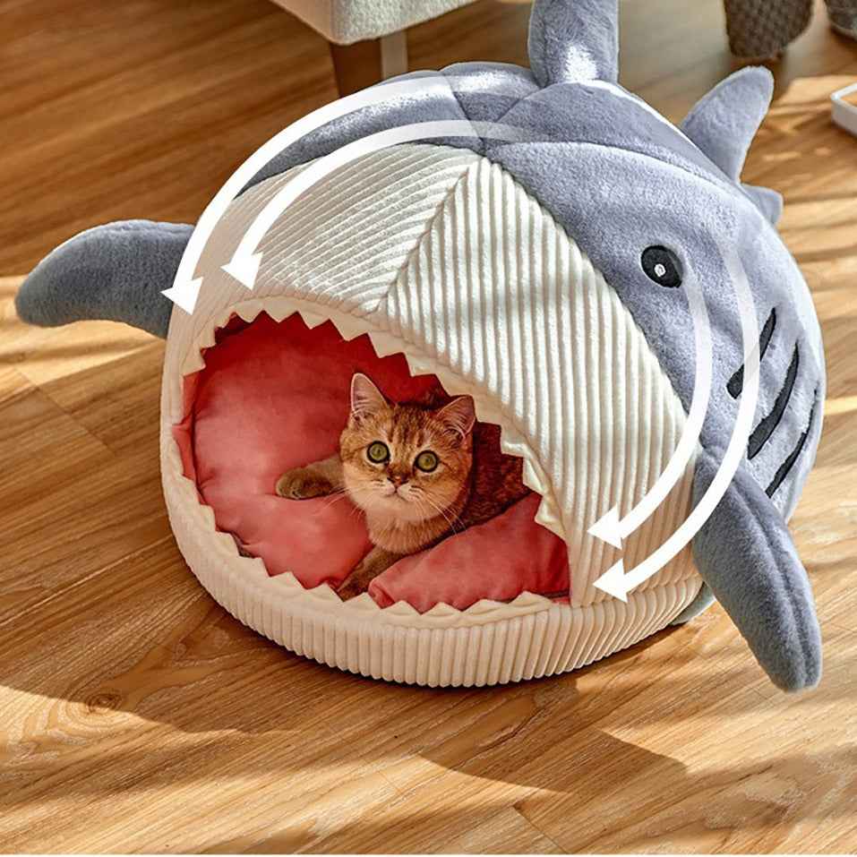 Insulated Pet Cave with Mat for Autumn/Winter